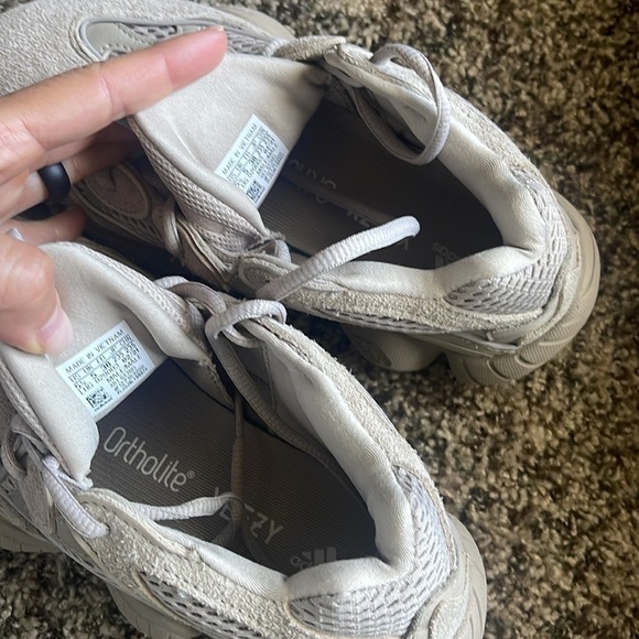 Yeezy 500 - Picture 6 of 9